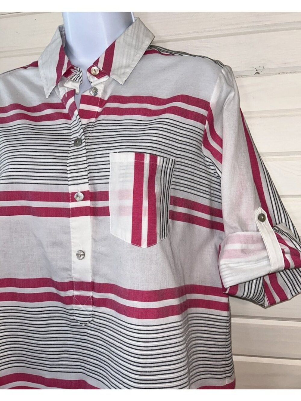 Foxcroft Sz 6 Textured Stripe Popover Roll Tab Sleeves Tunic Pink Black EUC